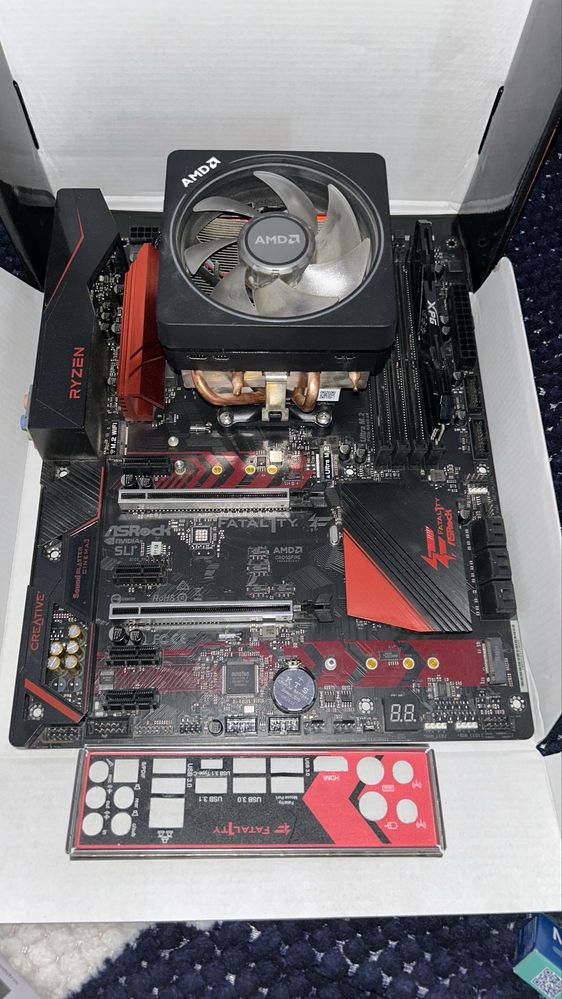 Procesor amd 2700x + asrock fatal1ty x370 + 16gb ram