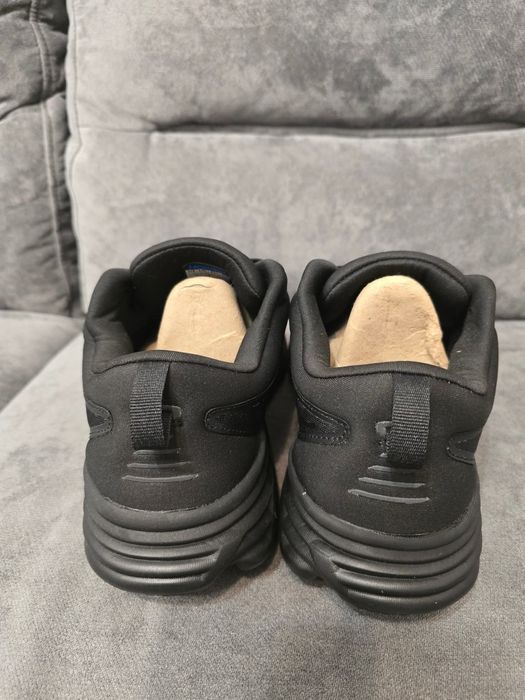 Hoka nr 44 45 preț 300 lei