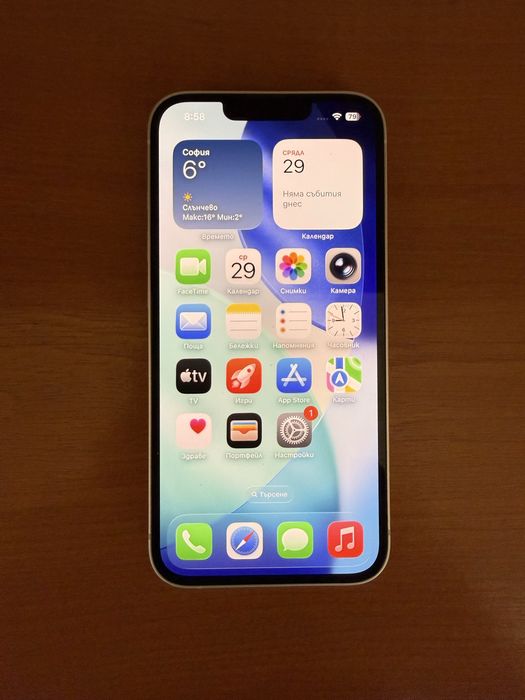 iPhone 13 Бял – 128GB, отличен външен вид.