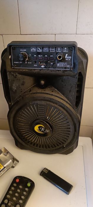 Boxa portabila audio