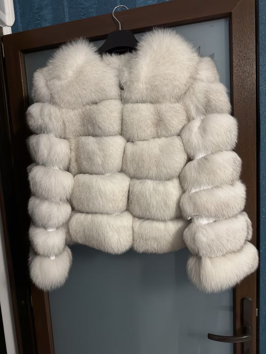 Haina din blana naturala