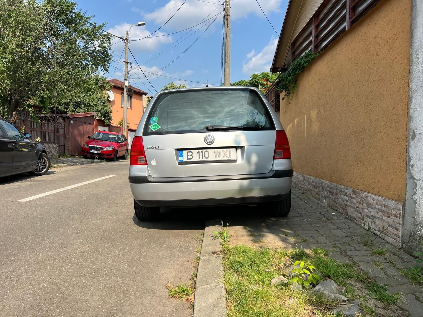 Vând Golf 4 - 1.4 16V, 2001
