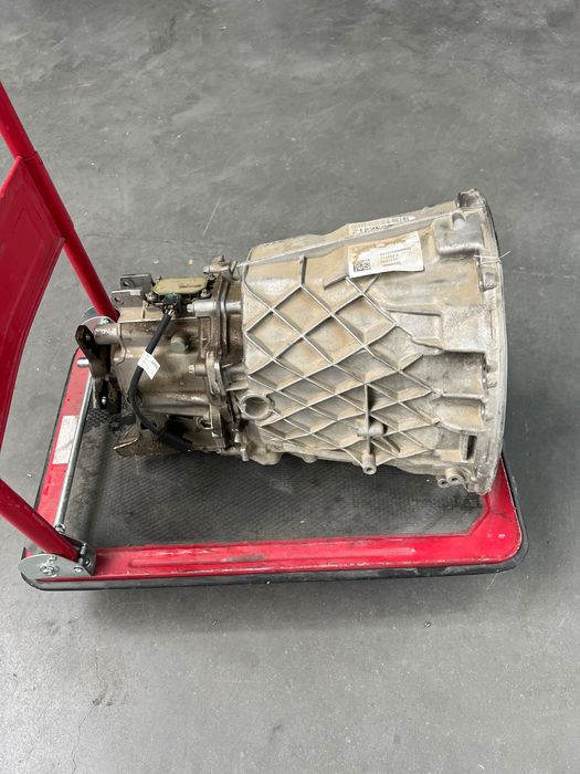 Cutie de viteze manuală , Mercedes clase E ,140.000 mii km