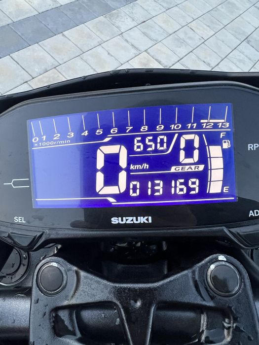 Vand Suzuki GSXS 125