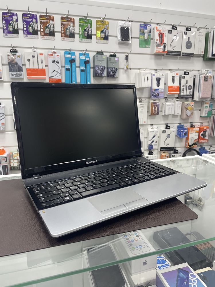 Ноутбук ssd 256, 8 озу