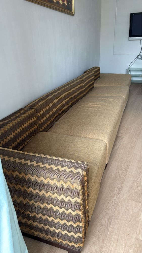 Продам диван в хорошем состояний