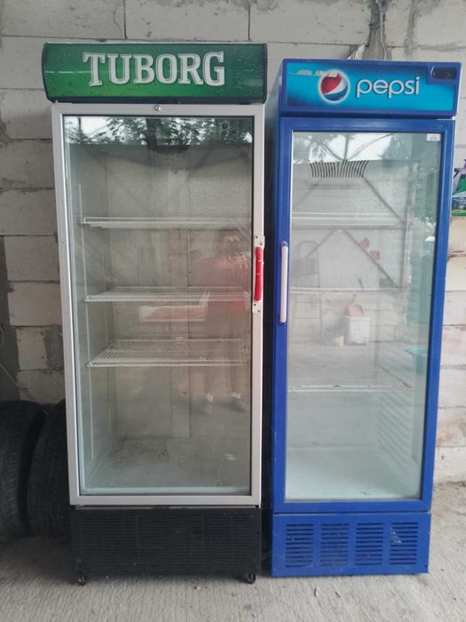 Vand doua vitrine frigorifice