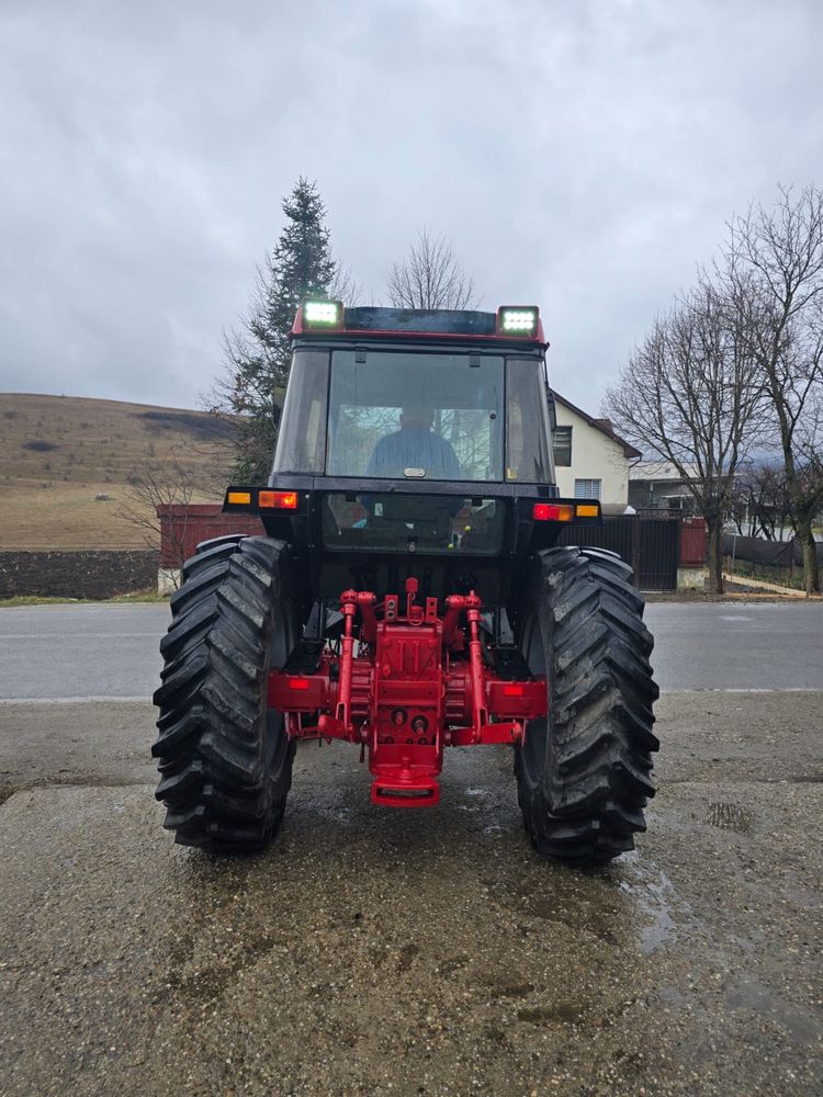 Tractor International 745xl