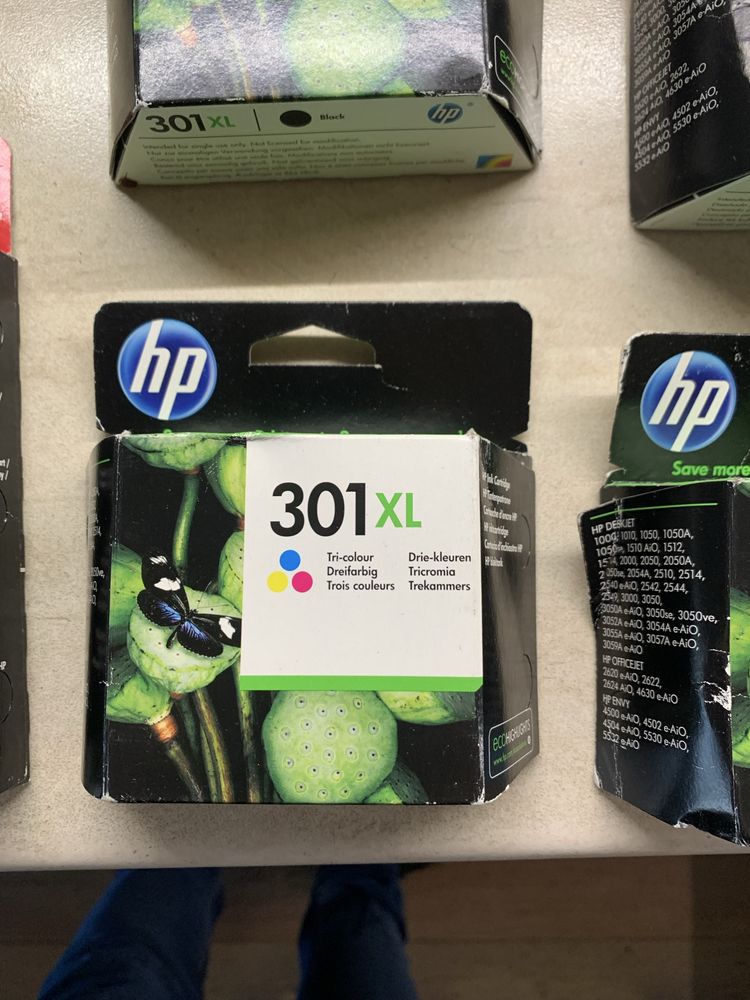 Мастилена глава Консуматив HP 301XL черен и цветен