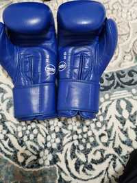 Боксеркая перчатка ADIDAS AIBA