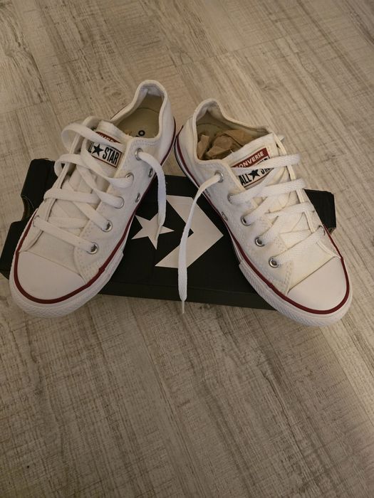 Teniși converse albi marimea 32