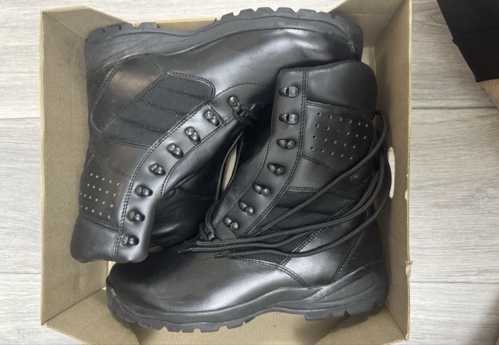 Продам демисезон берцы