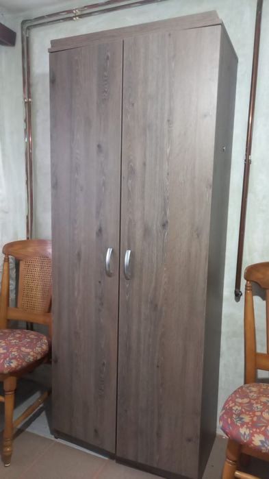 Dulap Haine cu 2 usi/ 4 rafturi