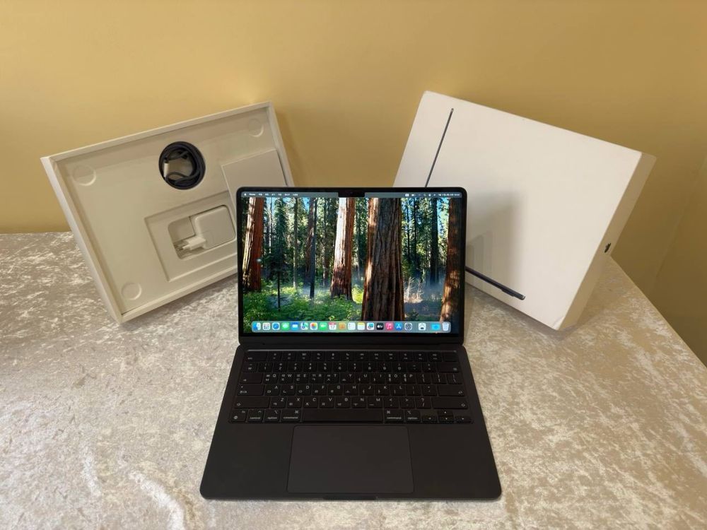 MacBook Air M2 8 256