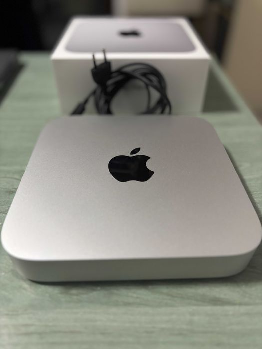 Mac mini M2 (8GB RAM / 256GB SSD)