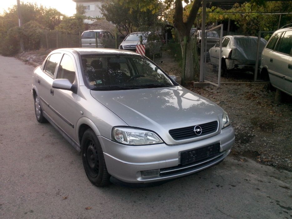 opel astra 1.6 16v--101кс - на части