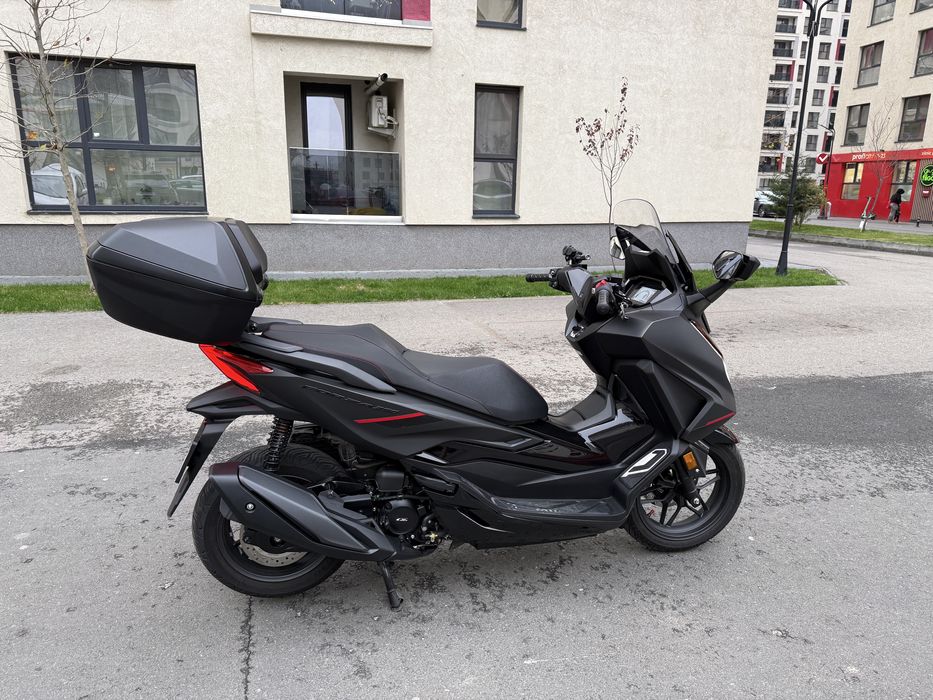 Honda Forza 350 2025