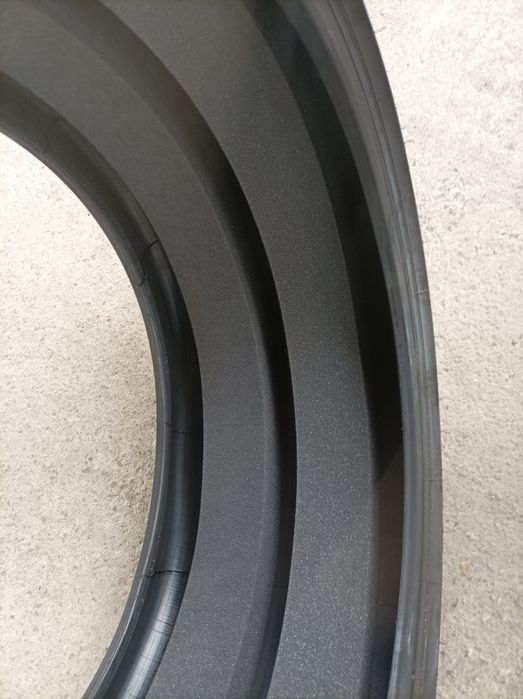 Продавам 2 летни гуми 315/30ZR21 105Y Michelin - 240 лв/бр.