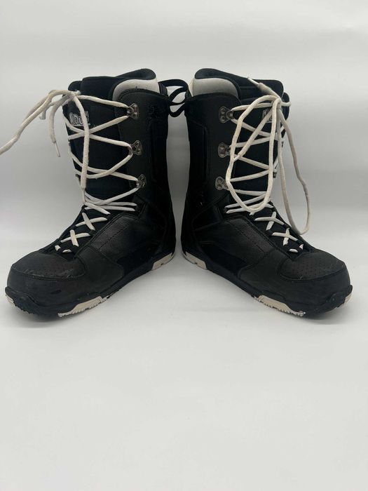 Boots snowboard Nidus marime EUR:43 Mondo:28