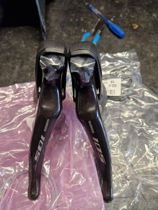 Manete Shimano 105