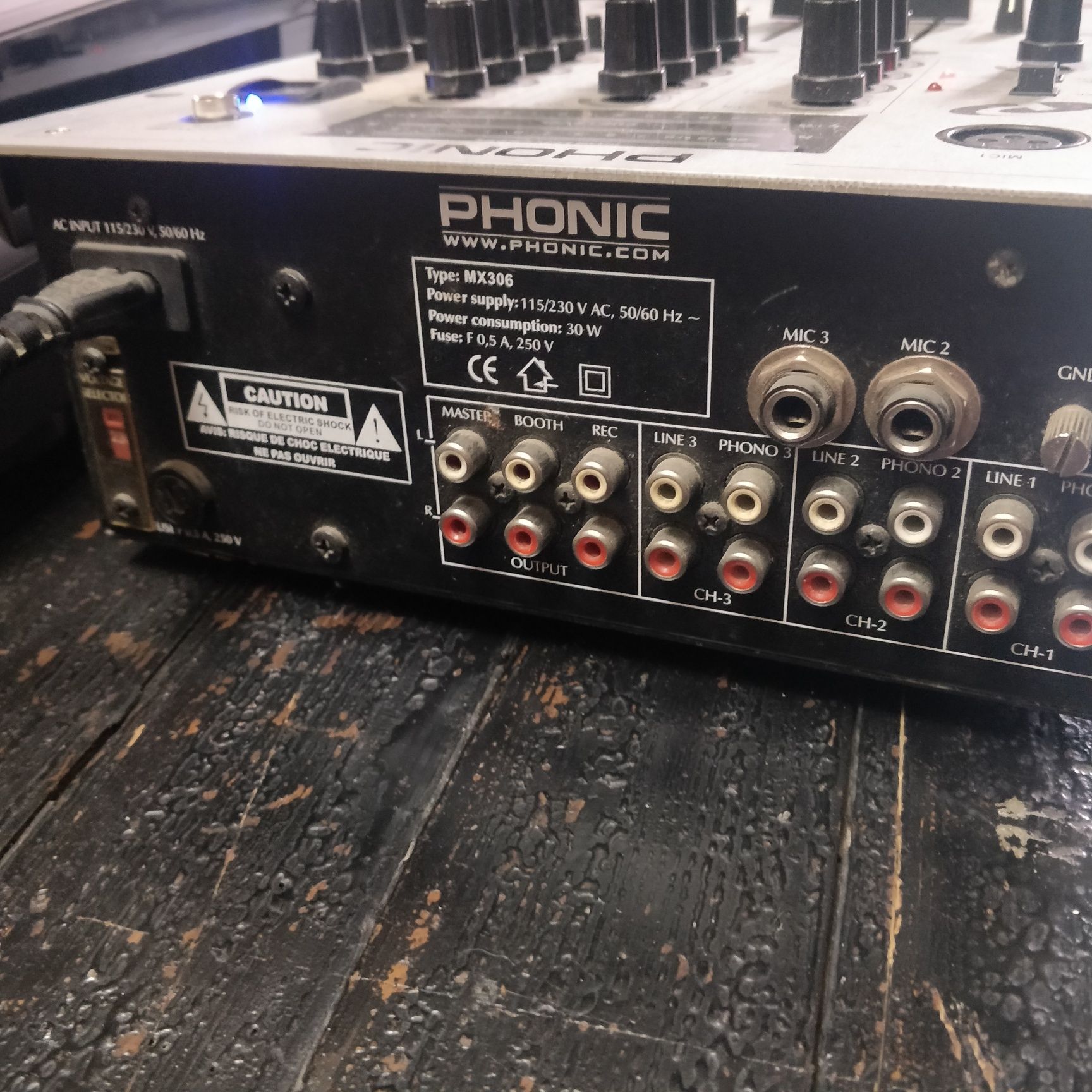 Микс пулт PHONIC MX306