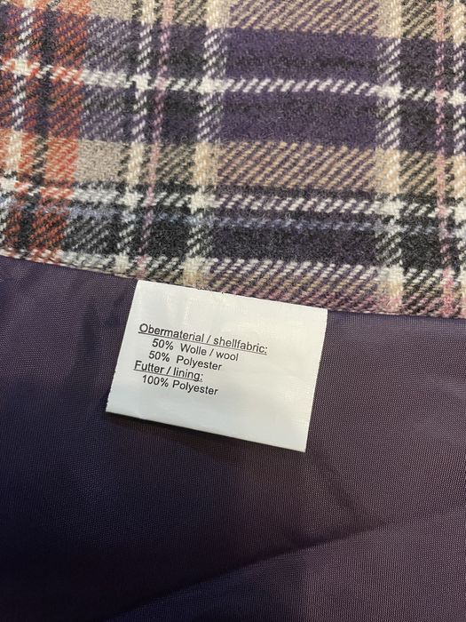 Fusta scurta din lână