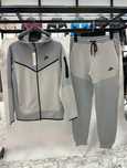 Trening nike tech