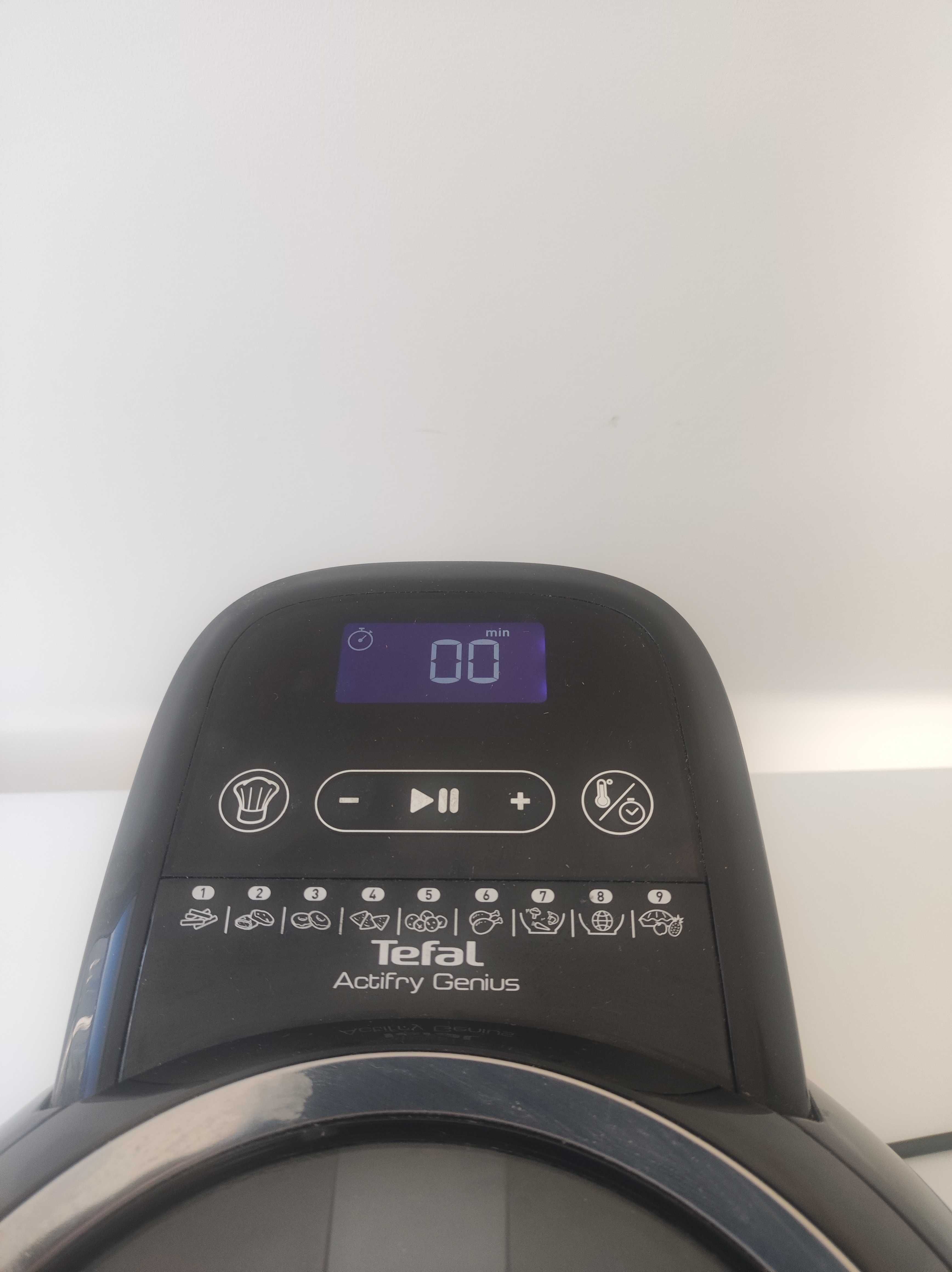 Фритюрник Tefal ActiFry Genius