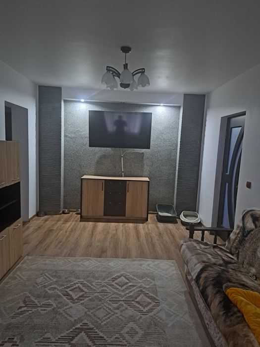 Ofertă ,Apartament  micro4 mobilat.