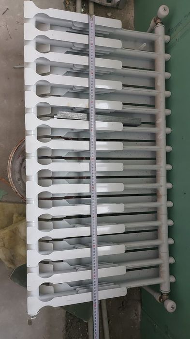 Батарея, радиаторы. Темир сырткы есик. Железная наружная дверь, терезе