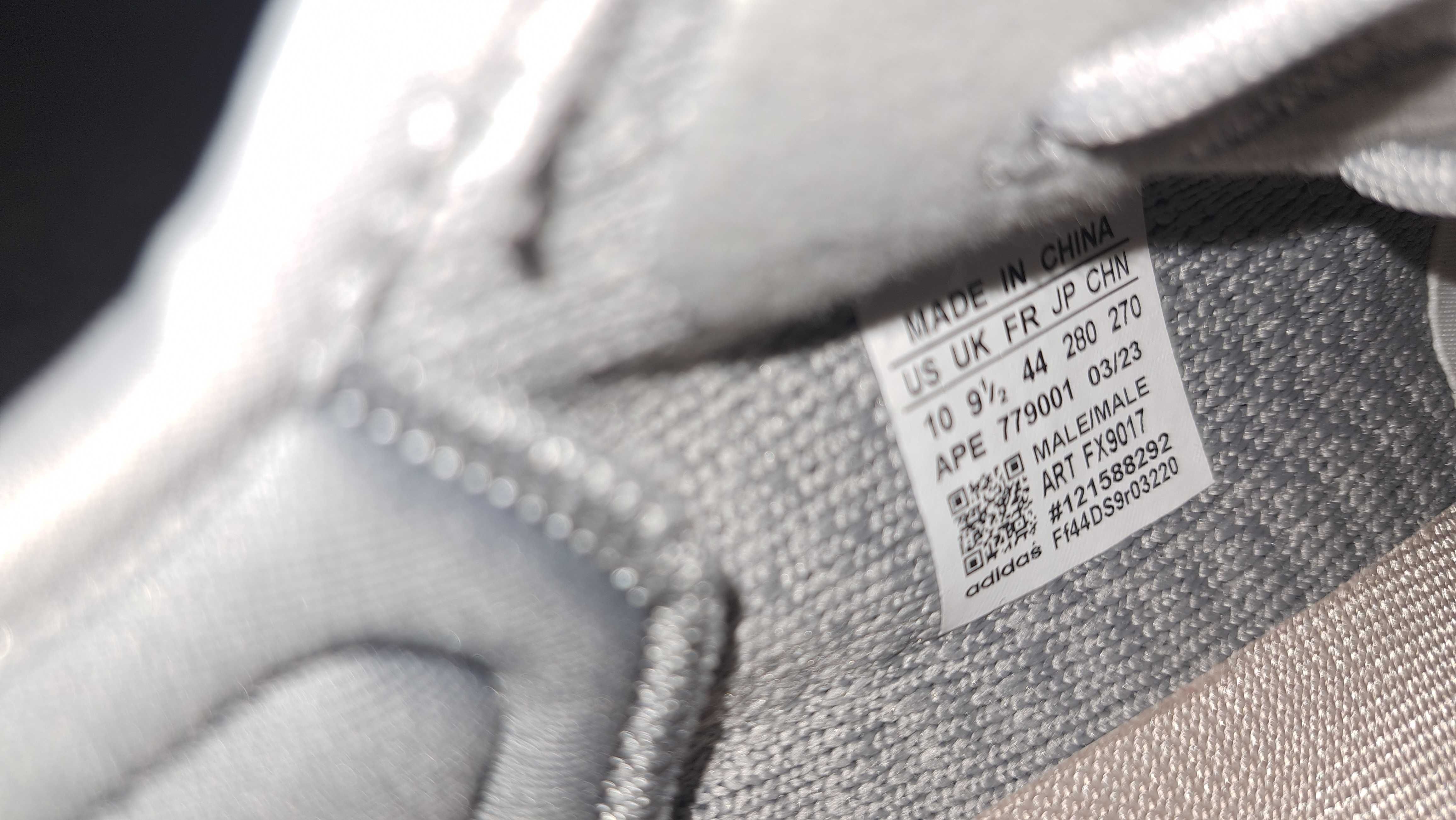 Yeezy Boost 350 V2 Tail Light 44 номер