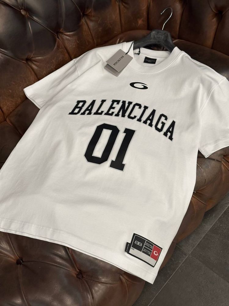Tricou Balenciaga — OVERSIZE — calitate PREMIUM - 100% cotton
