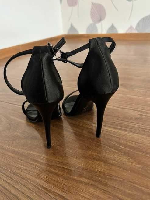 Sandale de dama elegante