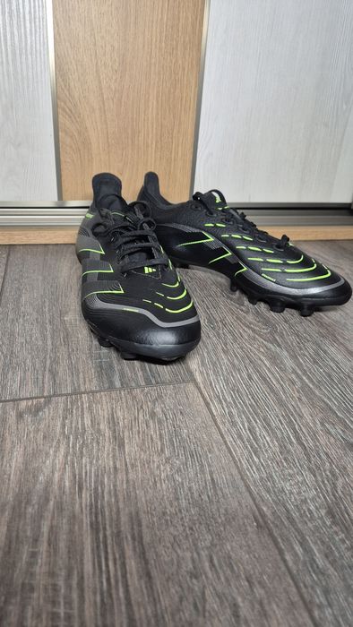Adidas Predator League Mg fotbal