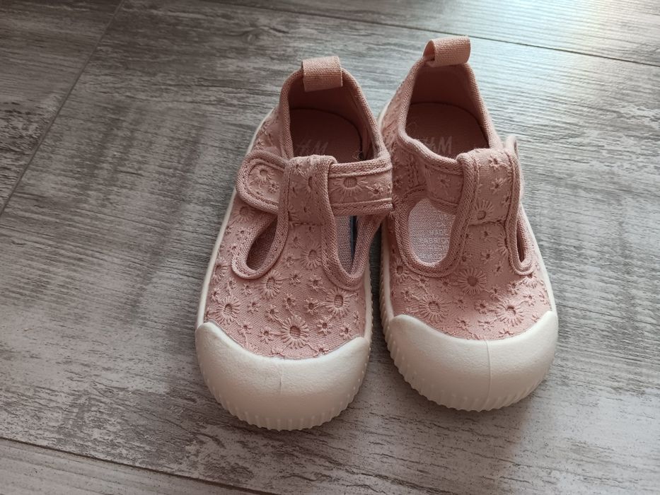 Детски пантофи H&M