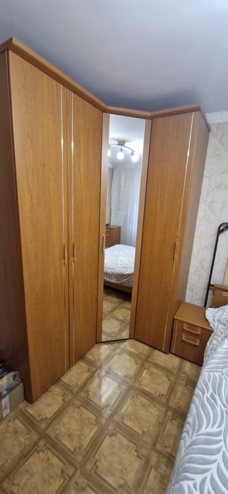 Продам спальный гарнитур