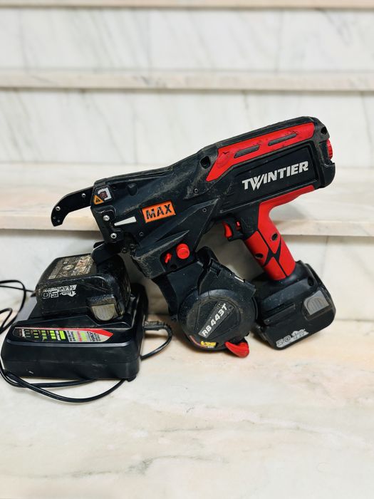 Max RB 443 2025 masina de legat sarma