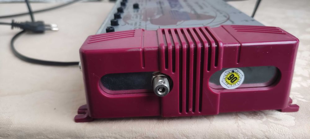 Мултиклуюч / multiswitch/ за сателитна и наземна телевизия