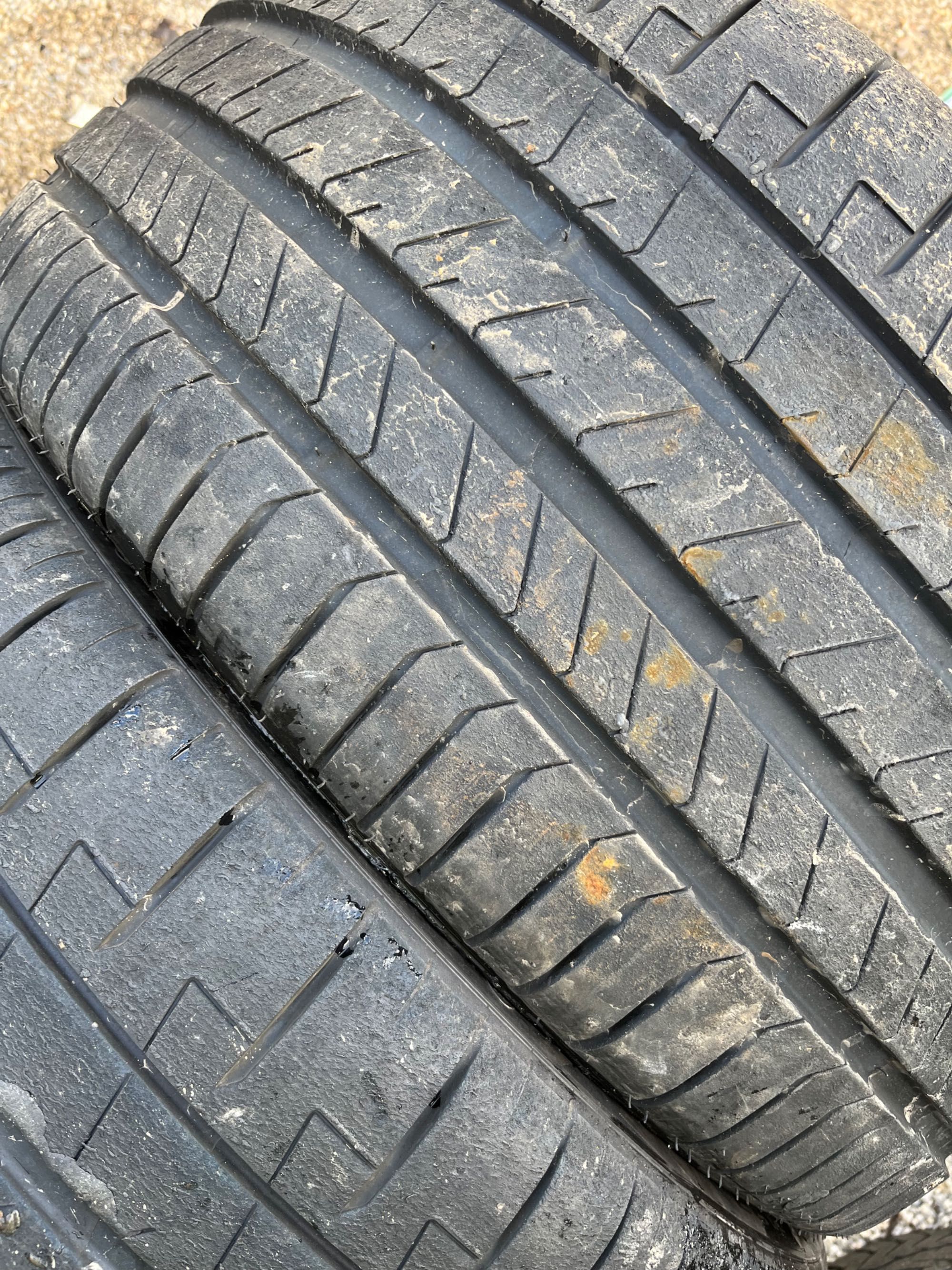 315/30 r23 si 275/35 r23 set de vara ca noi Pirelli