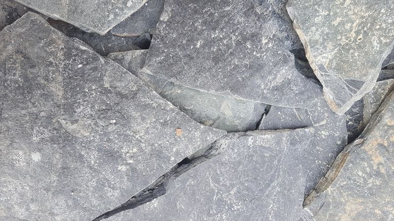 Piatra naturala/ardezie/pavaj ardezie/Ardezie Poligonala Neagra 1-3cm