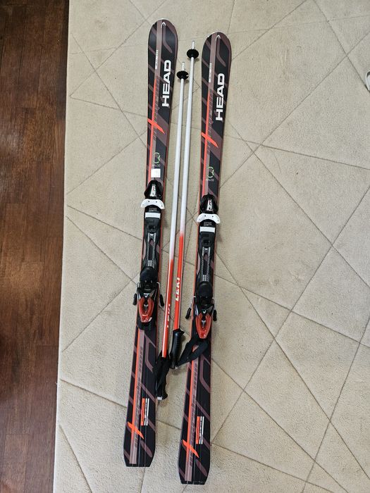 Комплект ски обувки, щеки и ски