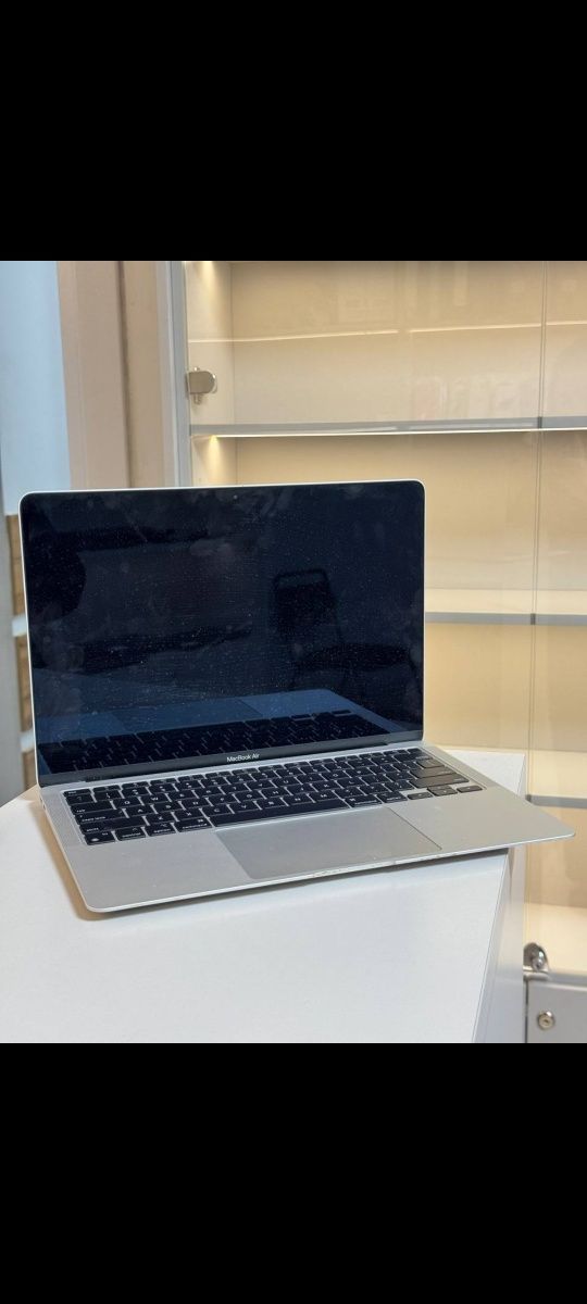 MacBook Air 13 M1 8/256 — Идеальное решение для работы и учёбы