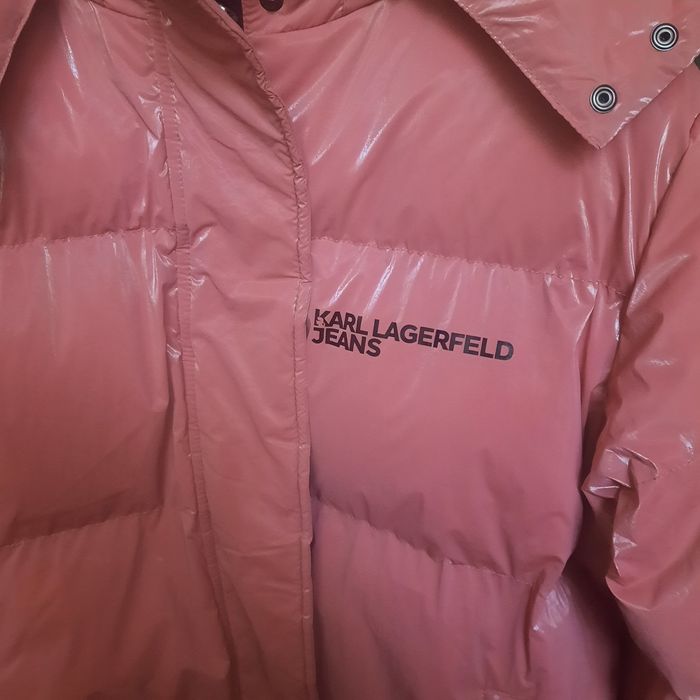 Намаление на 270 Оригинално дамско яке на Karl Lagerfeld