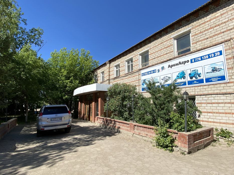 Склад, складской комплекс, большой земельный участок в интересном мест