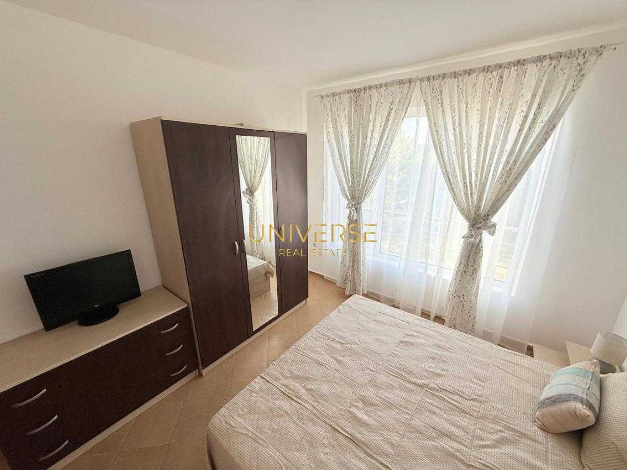 Продава се Тристаен апартамент в к.к. Слънчев бряг - 85 кв.м за 1295 €/кв.м - Снимка #3