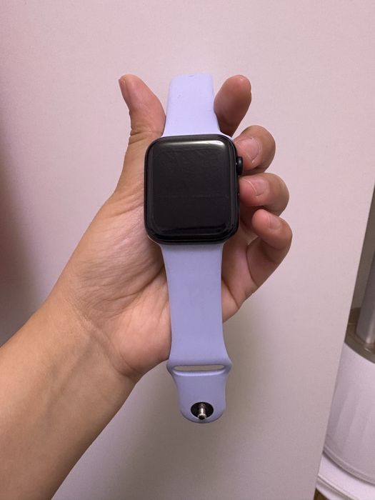 продам Apple watch SE 2 44mm