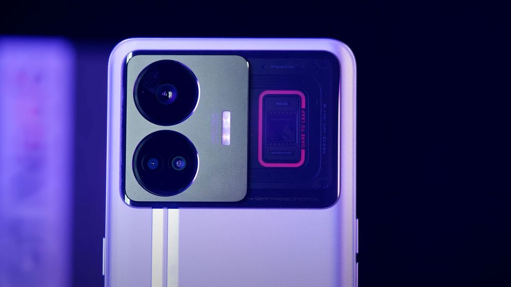 Realme "GT Neo 5"  16+12 gb ram