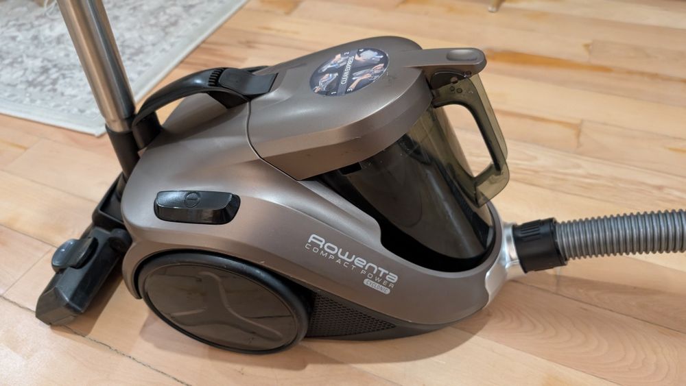 Aspirator Rowenta compact power cyclonic