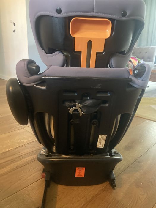 Scaun CHICCO - isofix