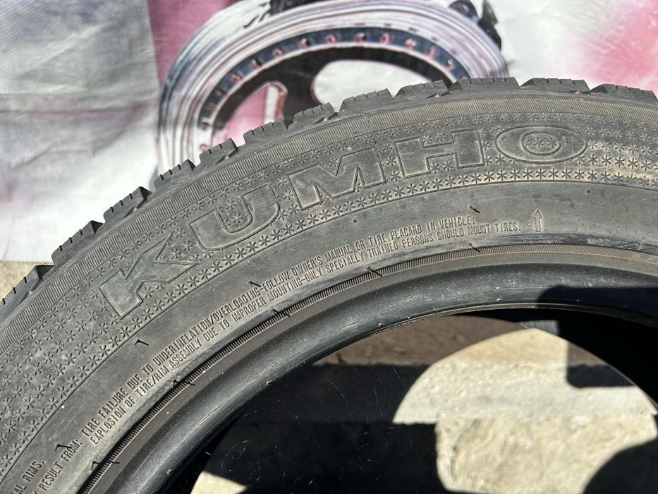 4 зимни гуми kumho 215 60 17